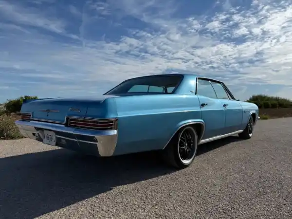 1966 Chevrolet Caprice #10